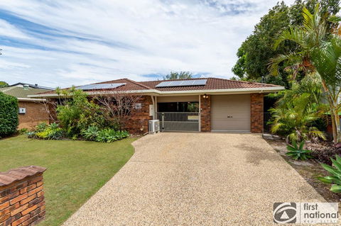 Freshly Revovated Dog Friendly House Walking Distance To Waterfront! - Hotel VIC 2