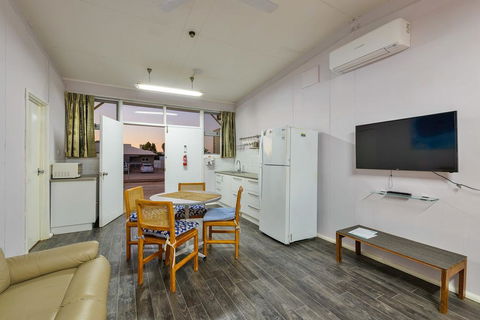 Getaway Villas Unit 38-10 - 2 Bedroom Self-Contained Accommodation - Hotel VIC 2