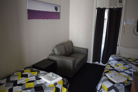 Grand Hotel Mount Morgan - Hotel VIC 0