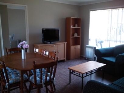 Grey Pebbles - Hotel VIC 1