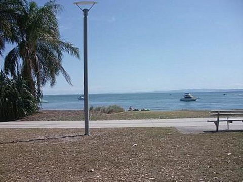 Ground Floor With Water Views And Pool! - Hotel VIC 3