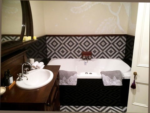 Henrietta's Country House - Hotel VIC 0