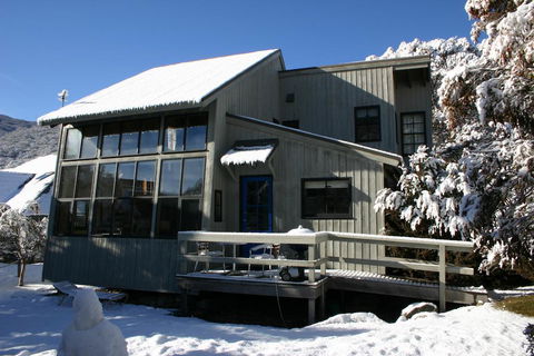 High Plains - Hotel VIC 0