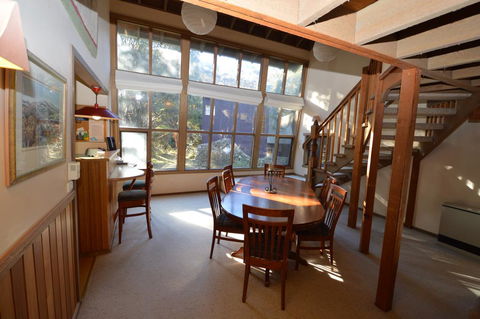 High Plains - Hotel VIC 1