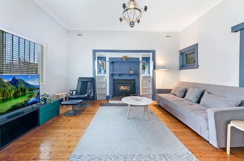 KOZYGURU ARNCLIFFE SYDNEY AIRPORT RENOVATED COTTAGE 3 BED HOUSE NAR232 - Hotel VIC 0