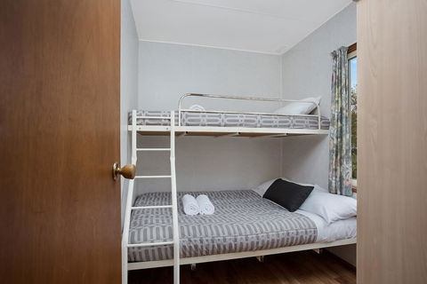 Lake Hamilton Motor Village And Caravan Park - Hotel VIC 2