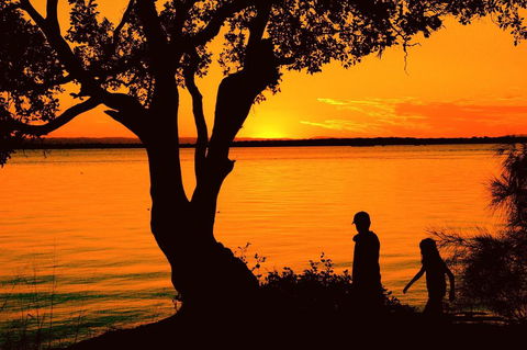 Light, Airy 1st Floor Unit - Marbrin Close, Bellara - Hotel VIC 3