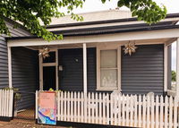 Book Casterton Accommodation Vacations Hotel VIC Hotel VIC