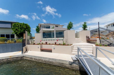 Luxury Waterfront Family Entertainer On Dolphin - Hotel VIC 0
