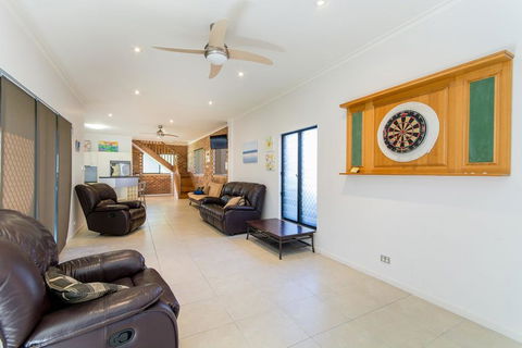 Magical Holiday Home - Welsby Pde, Bongaree - Hotel VIC 1