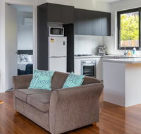 McKenna by Lily Sands - Hotel VIC