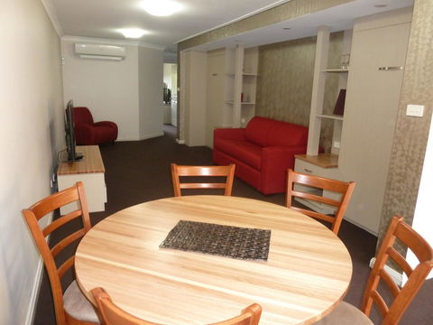 McNevins Tamworth Motel - Hotel VIC 2