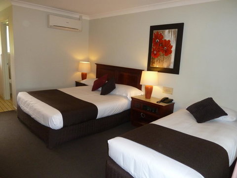 McNevins Warwick Motel - Hotel VIC 0