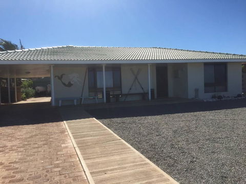 Mermaid Beachside Accommodation - Hotel VIC 0