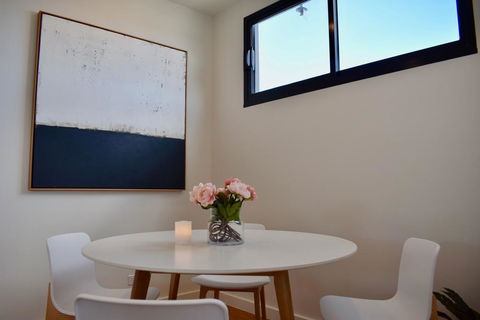 Modern And Elegant Apartment Near The Beach - Hotel VIC 2