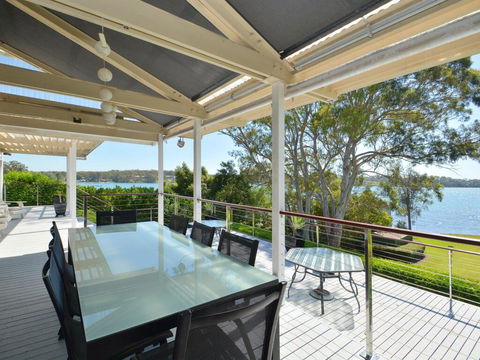 Morisset Memories - Hotel VIC 3