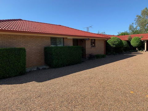 Muswellbrook Motor Inn - Hotel VIC 3