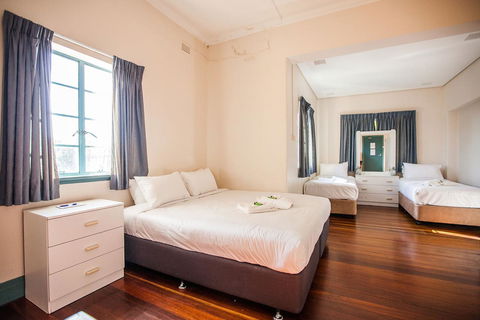 Captain Stirling Hotel - Hotel VIC 37