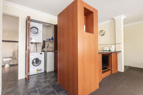 Subiaco Village 20 - Hotel VIC 10
