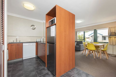 Subiaco Village 20 - Hotel VIC 9