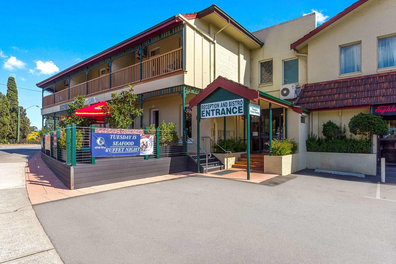 Bayswater WA Hotel VIC