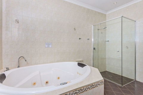 Quality Hotel Bayswater - Hotel VIC 20