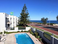 Book Sorrento Accommodation Vacations Hotel VIC Hotel VIC