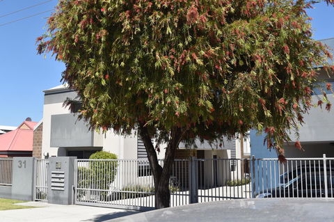 Central Executive Townhouse - Hotel VIC 9