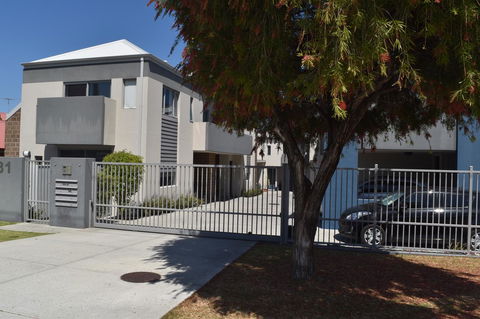Central Executive Townhouse - Hotel VIC 0