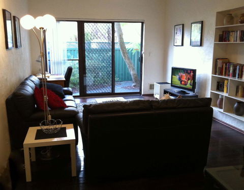 Kenata-Fairway Apartment Hotel - Hotel VIC 32