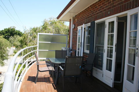 Kenata-Fairway Apartment Hotel - Hotel VIC 6