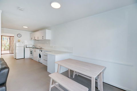 West Beach Lagoon 206 - Sleeps Three! Value!!! - Hotel VIC 6