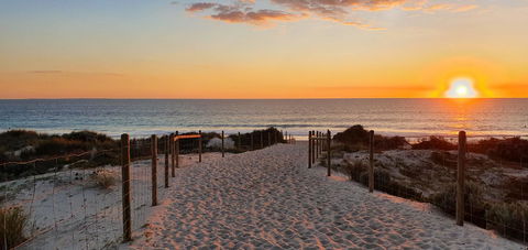 West Beach Lagoon 206 - Sleeps Three! Value!!! - Hotel VIC 29