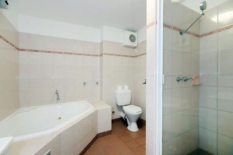 West Beach Lagoon 206 - Sleeps Three! Value!!! - Hotel VIC 8