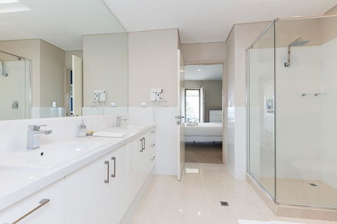 The White Pearl Penthouse - Hotel VIC 16