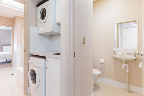 The White Pearl Penthouse - Hotel VIC 18