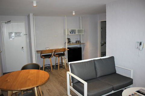 Atrium Hotel Mandurah - Hotel VIC 12