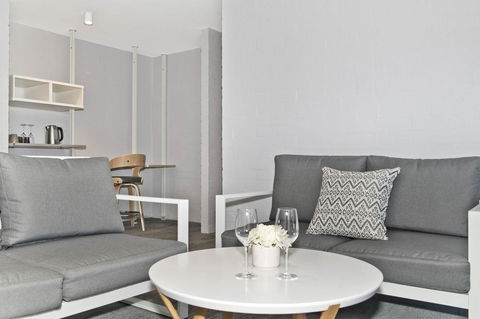 Atrium Hotel Mandurah - Hotel VIC 22