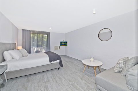 Atrium Hotel Mandurah - Hotel VIC 14