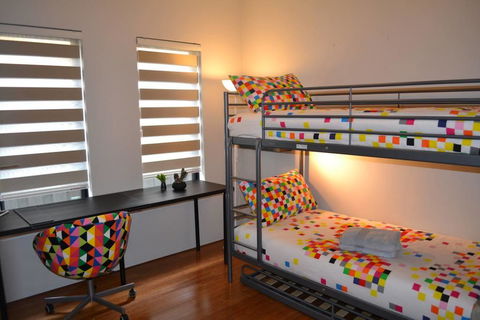 Highgate Modern Home (4 Mins To Perth City) - Hotel VIC 13