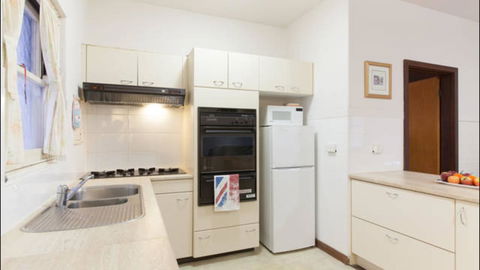 Broadway Apartments - Hotel VIC 2