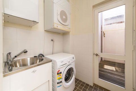 Inner Western Suburbs Retreat - Hotel VIC 17