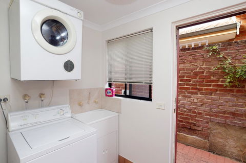 230 Alice Street - Hotel VIC 6