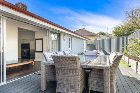 Heart Of Claremont Gem - Free WiFi - Hotel VIC 5