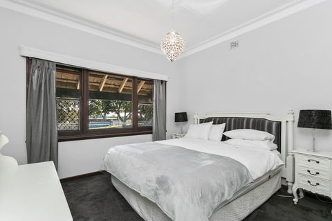 Heart Of Claremont Gem - Free WiFi - Hotel VIC 9