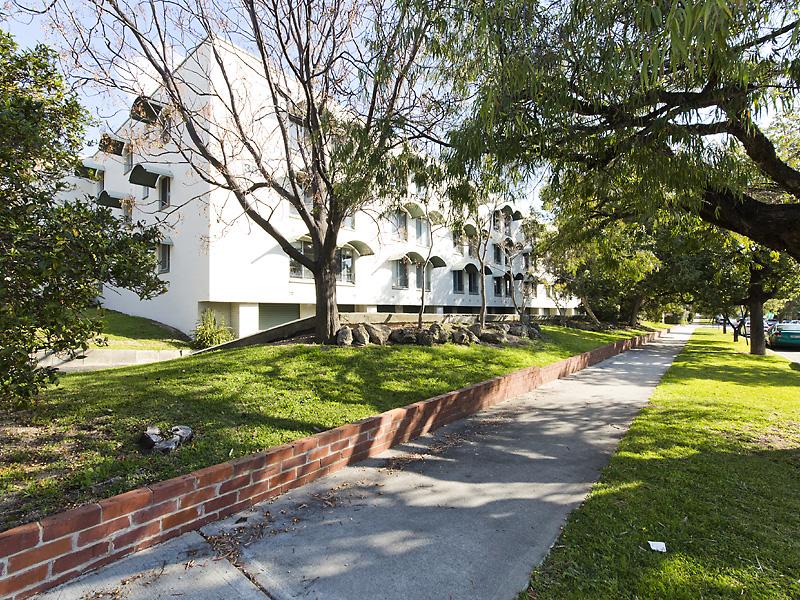 Floreat WA Hotel VIC