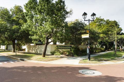 Rosalie 13 - Hotel VIC 16