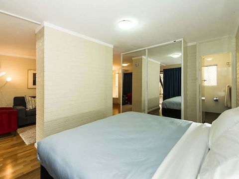 Rosalie 13 - Hotel VIC 12