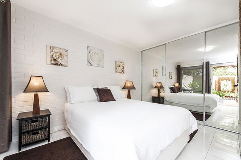 Rosalie 02 - Hotel VIC 10