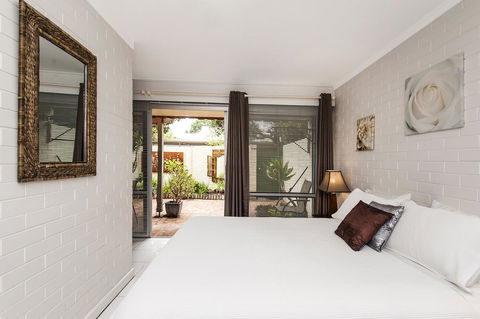 Rosalie 02 - Hotel VIC 15
